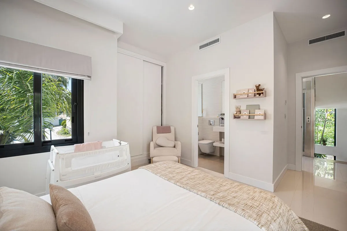 075211bf-083b-4b19-9b5d-5b853c6d1862