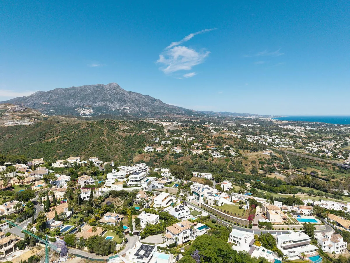 0d2749e9-87a6-4dd1-9663-c8cc09a2980e