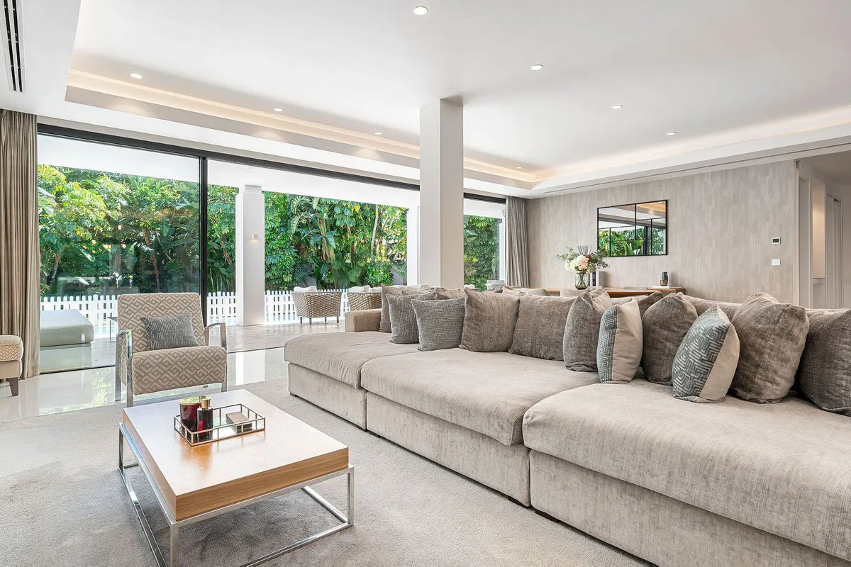 b6361b4e-5573-4dcd-9b37-01fdf5d44026