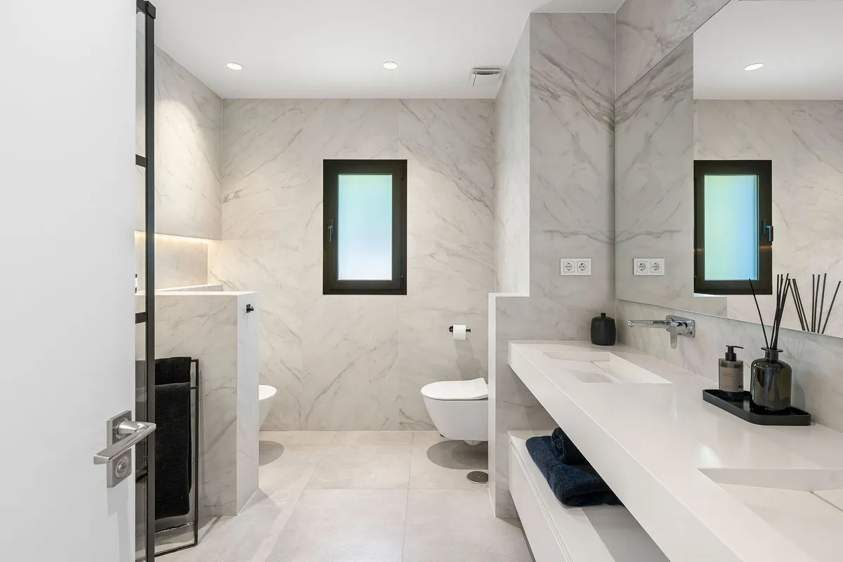 ea673086-5f26-4bb8-b9f8-868248161d3e