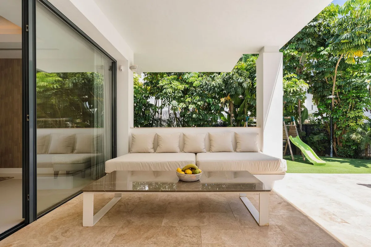 fc45035c-d886-4400-a801-3f896453c6fa