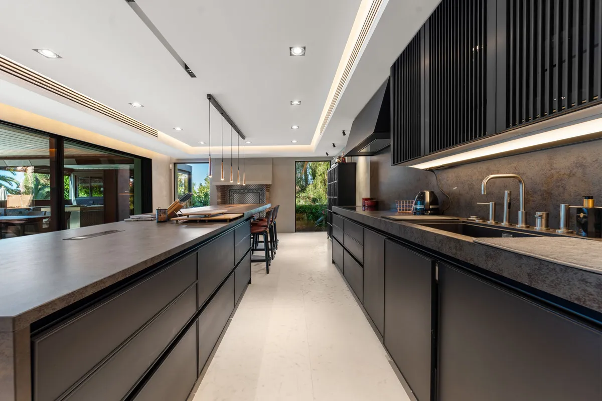 134fea59-d973-4d8c-b5d1-9e25f10b9ea0