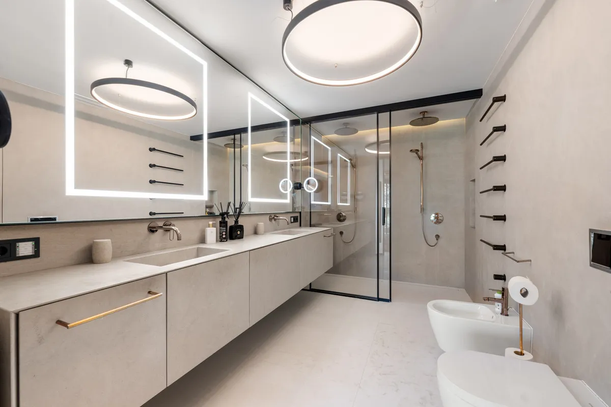 24b6e5fb-7c3d-47d1-bc59-6601b4b80cda