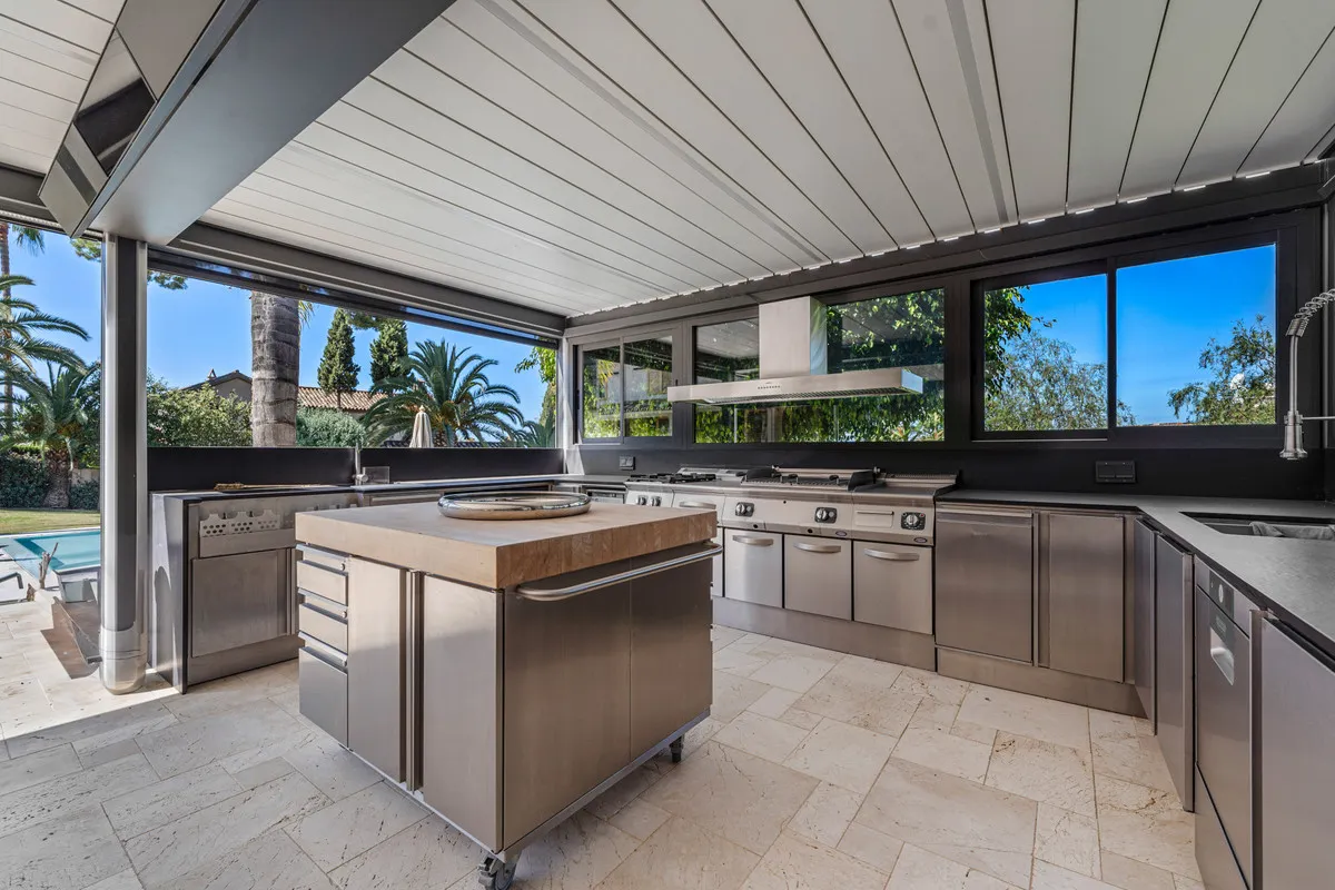 89e2394c-c51f-4ef4-9170-259774a37f84