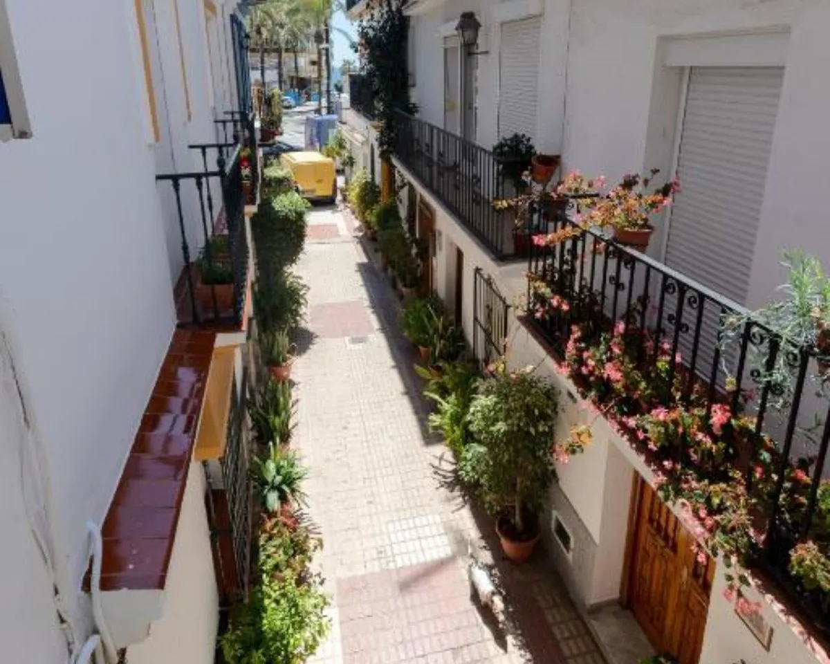 cd9e9c45-3ca7-4274-bf2b-5289898a6375