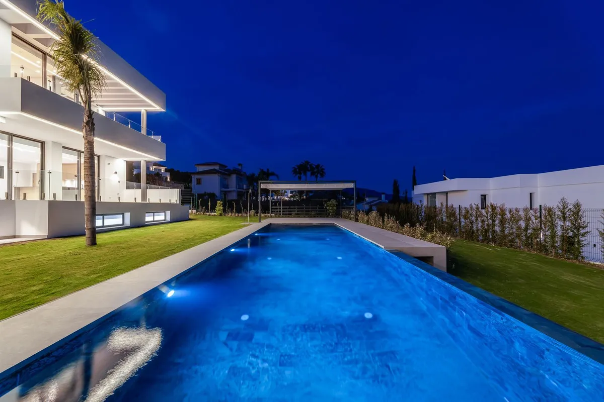 8ce9229e-ec34-47f0-ba1c-17091622ce55