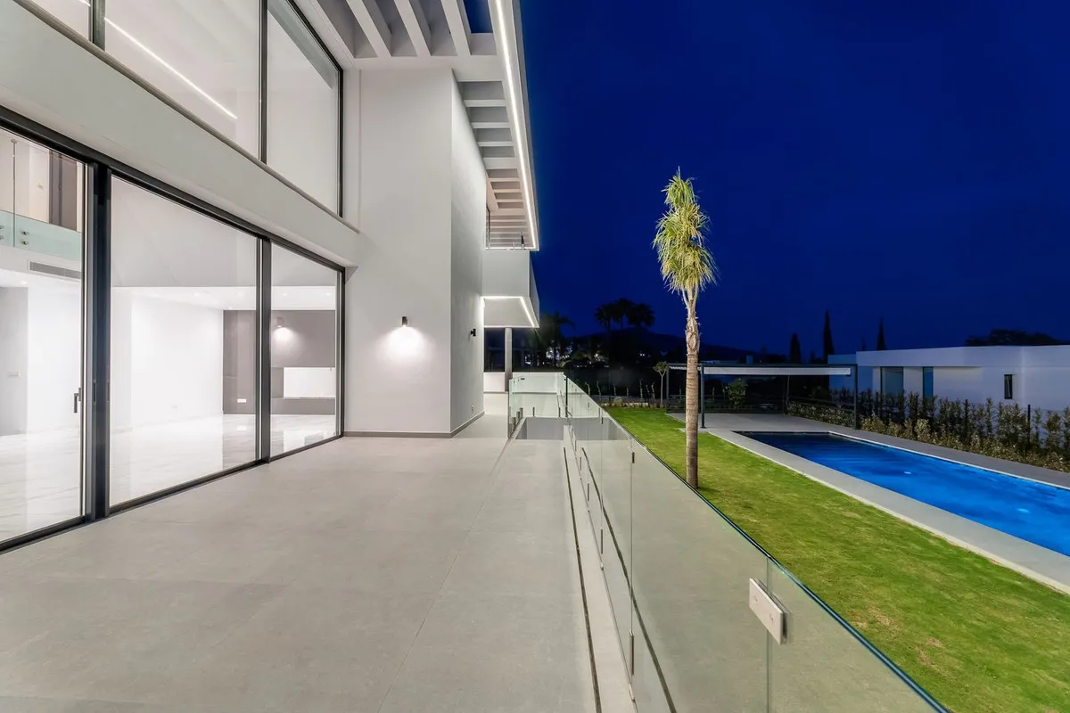 988ea0e3-6edd-40b3-a8f7-caef4737e6a7