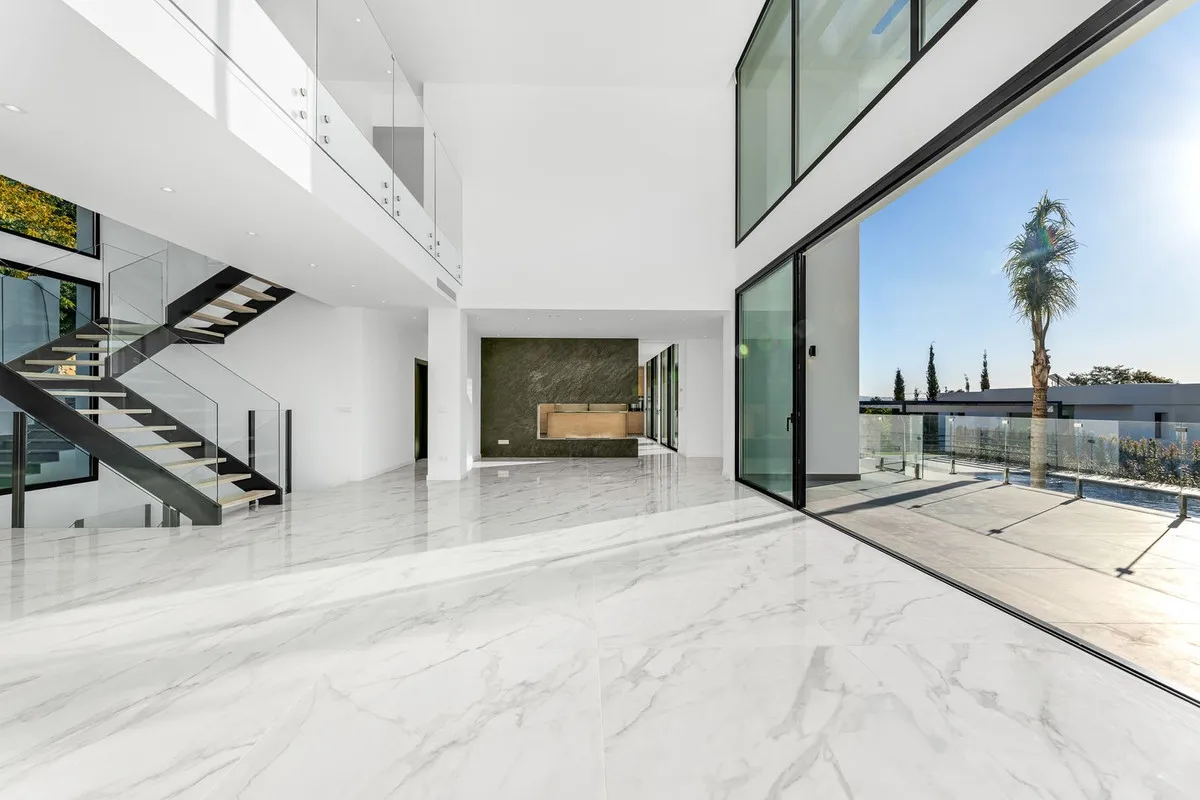 9b8fdd53-321d-4275-8915-6d57fda5e50f