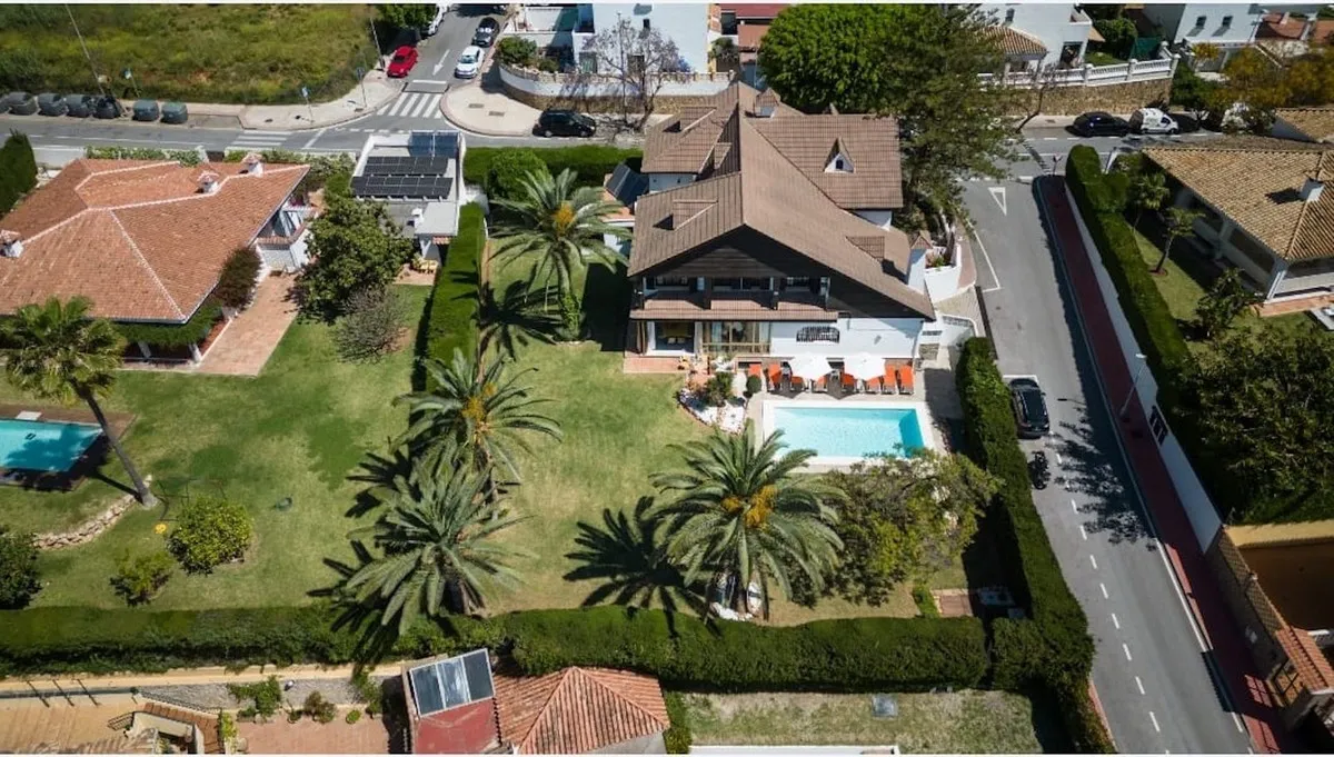 7c050bb9-dcc7-4610-bb0e-f79706e4c315