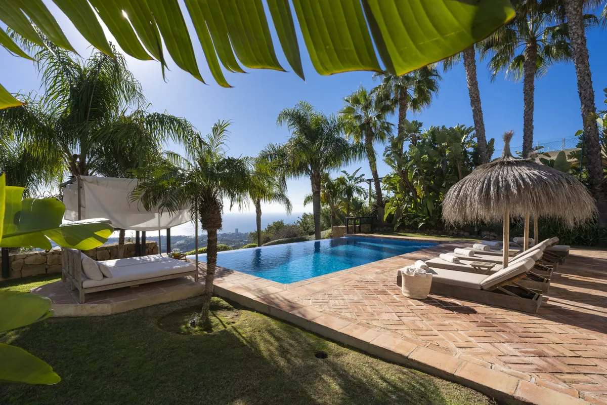 207e2fd1-42f7-4393-a975-e56ccb31151d