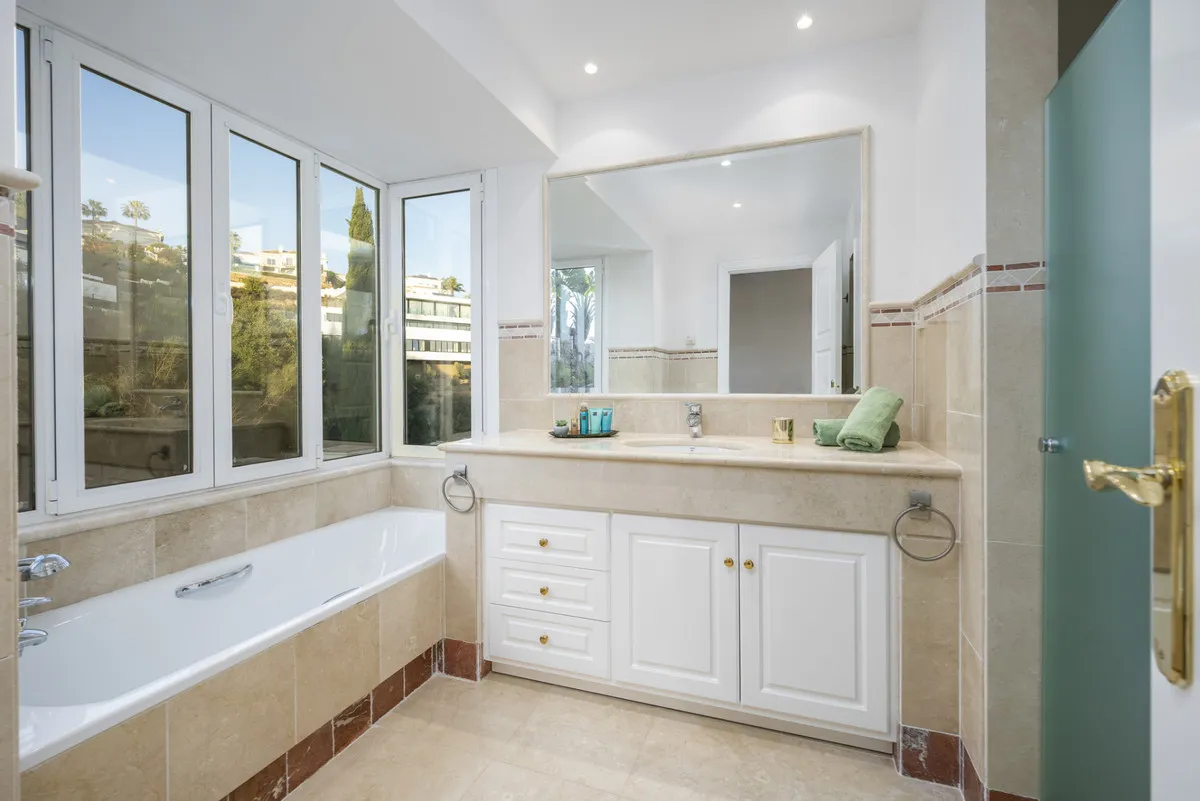 3d85d890-71b6-48b2-a145-b2a58682d7d9