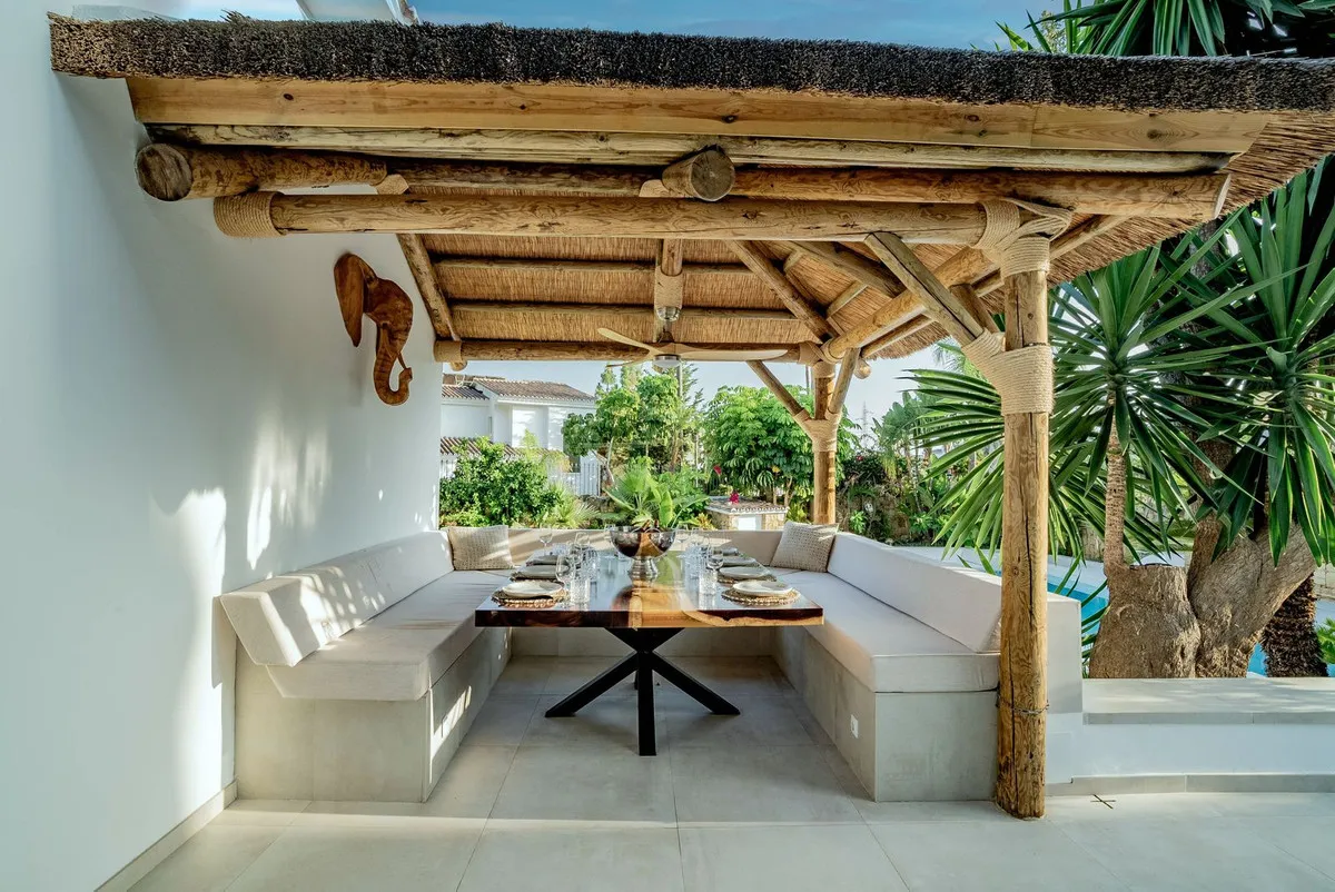 b019d1e2-3db2-449d-b089-c18fb8b3956c