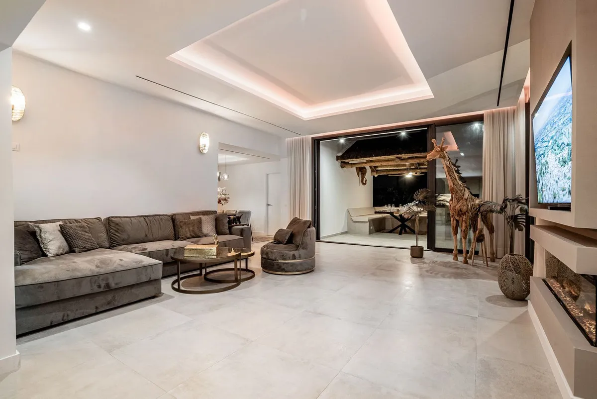 b8624edd-a87f-4821-865c-20557ae3844d