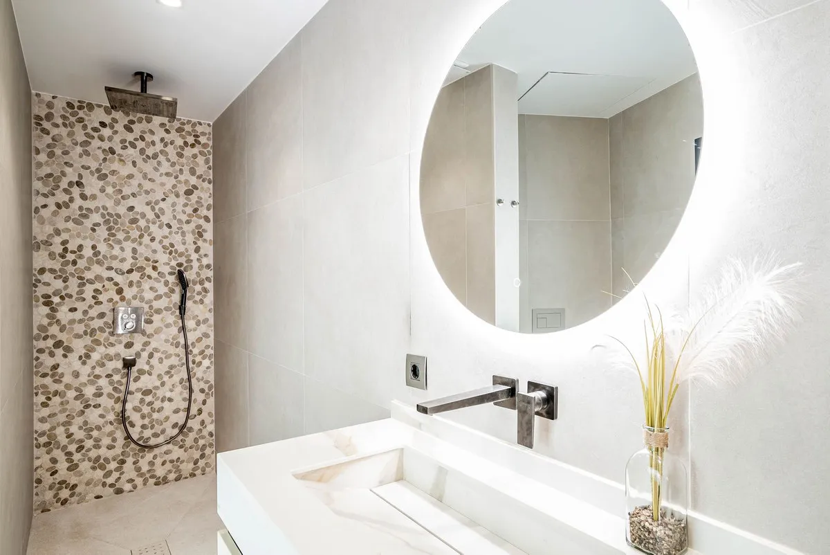 c1feaded-3763-4bd0-9918-a56edca26128