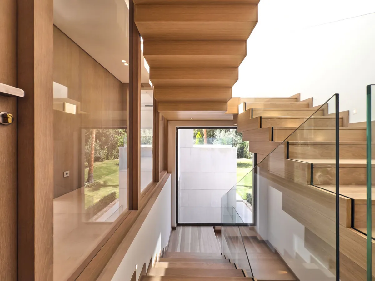 e7c9a0bd-17bb-4292-8124-41c522331f77