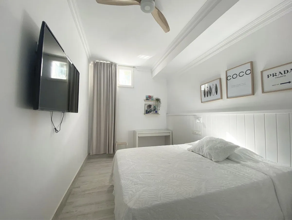 023f923d-b18b-43dc-818a-bdf254db2c2d