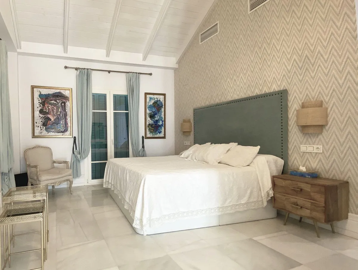 0b9d0026-37e8-4a40-8b76-126d08a42fe3