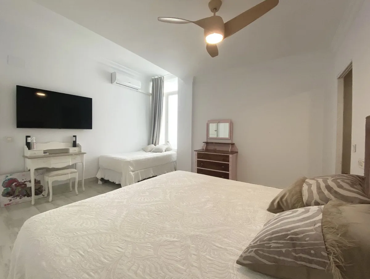 15df1bb2-061e-48f8-9ade-b505097e476d