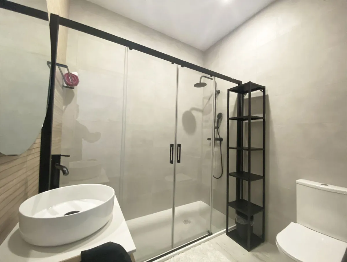 ab400585-7bd1-4ef6-ae91-557e8ec9613e