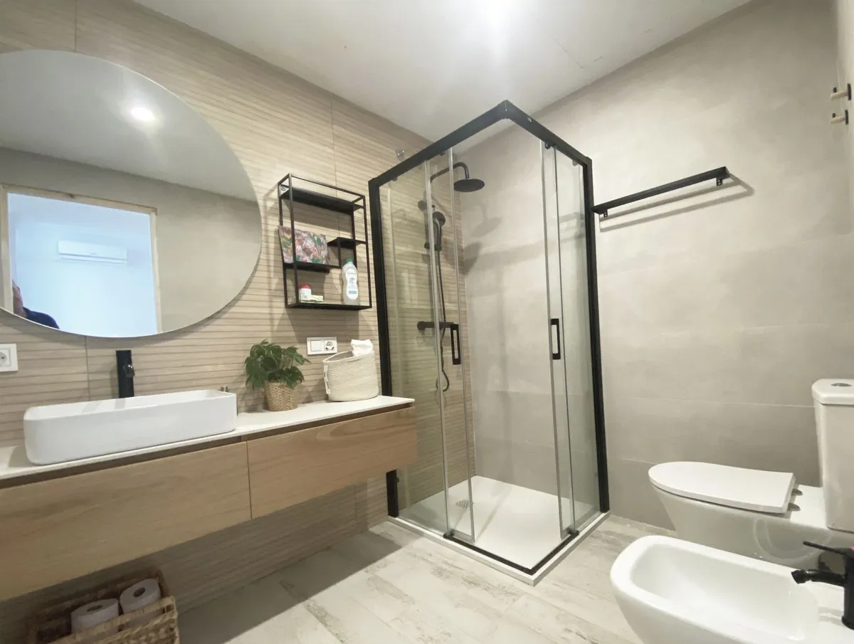 c0b6145b-9628-4c3c-a884-dcff5a08c4bd