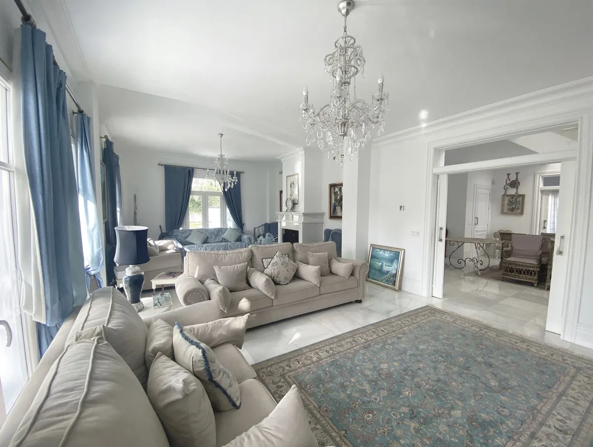 fe27aaa3-0ca5-4e65-a732-d062f83036b7