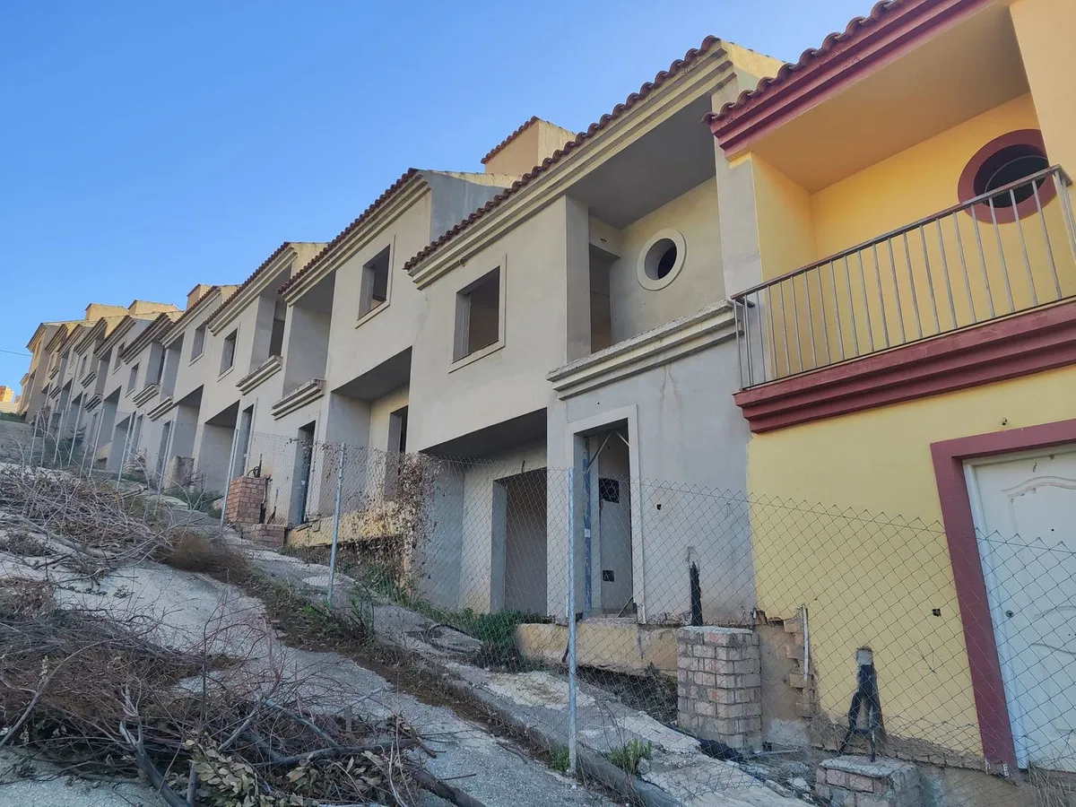 48b67664-b8d5-4ccc-835e-56e9c55536f8