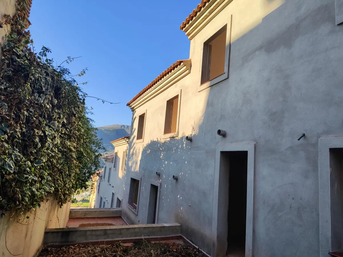 b3c0a67e-6f23-483c-8330-532ecb5a14f0