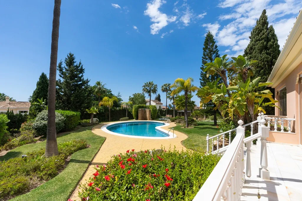 511f998e-c324-4a06-b96f-67e19812e73a