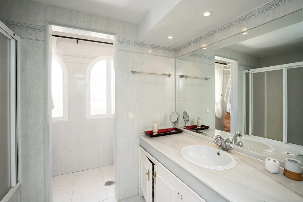 55ac8d6f-7cae-4c2f-bda8-a27be846fe63