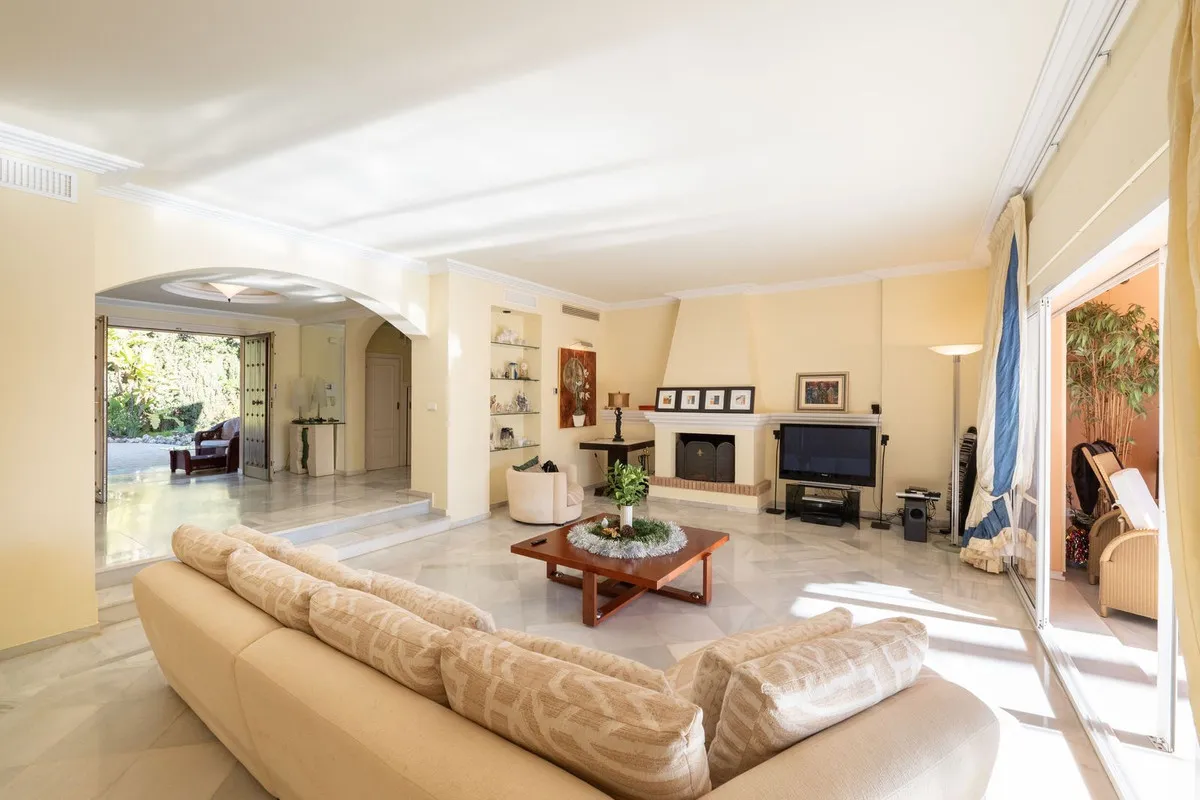 17ca0d12-49e9-467a-bda9-3ebce93d5e9c