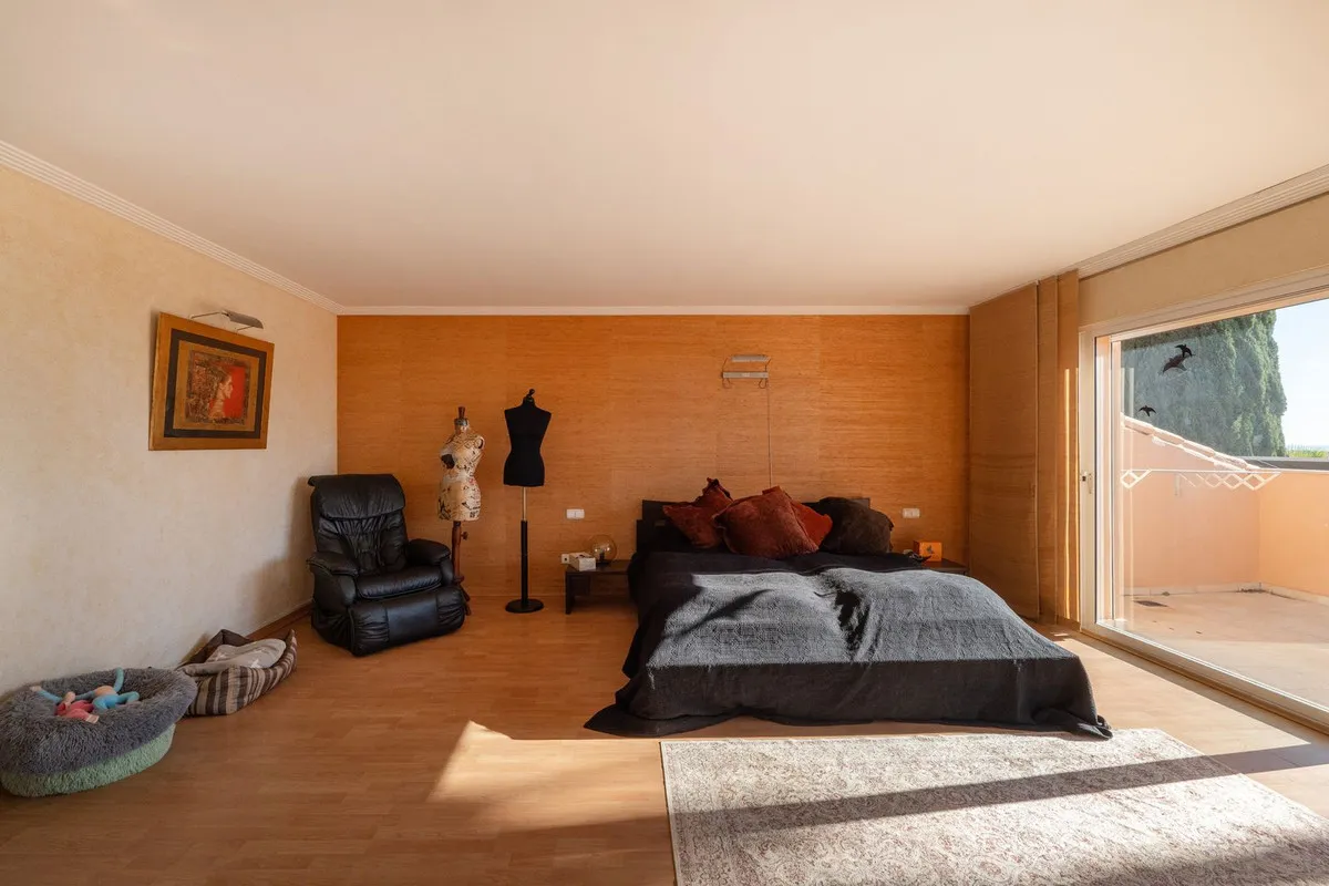 329fd061-1dbb-4770-8f39-280840d8d17d