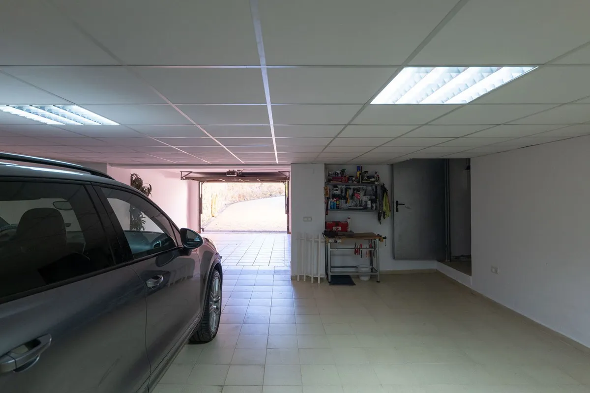 73e20742-8a46-40b3-8c40-b2a1d2ed121d