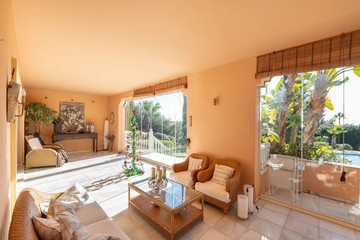 afe0c681-0bd8-4a56-87a3-b189b934e97a