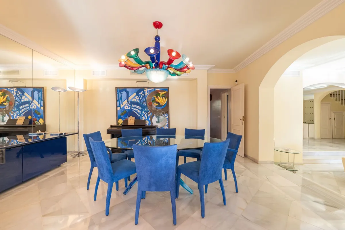 cb1a4977-37a6-4b36-9b74-73fb17a55f29