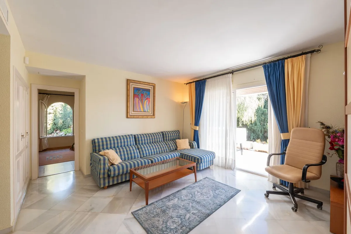 fecf7b40-01d4-4c15-8a4f-f01803cef3ee