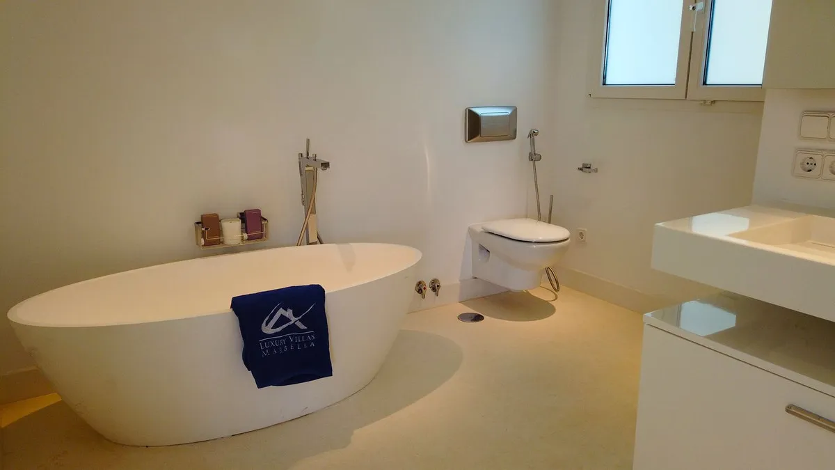 e62af817-4a51-4544-b874-36ef611e7f54