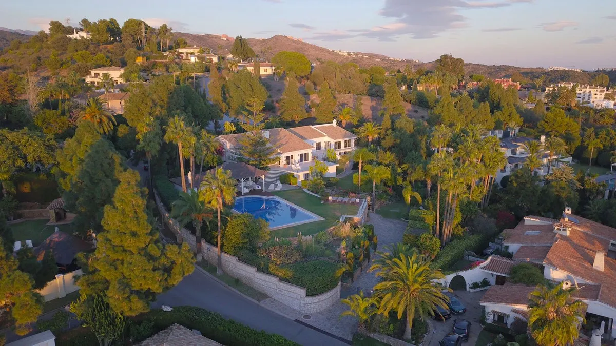 f23bedaa-b5a8-48b9-af4d-e231a145efce