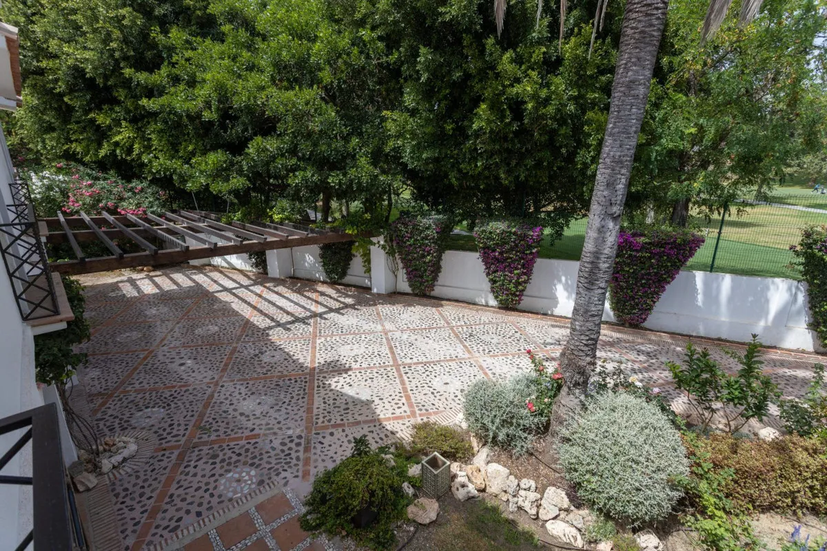 4f8f0d82-d141-41e8-b697-54ea2c1f7854