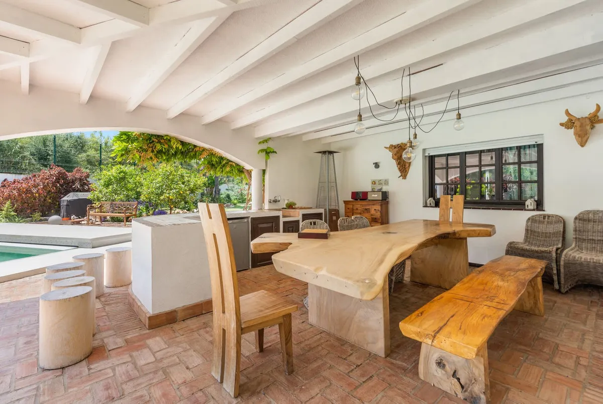 85188290-3f1b-44a7-a7e5-693f7989edbd