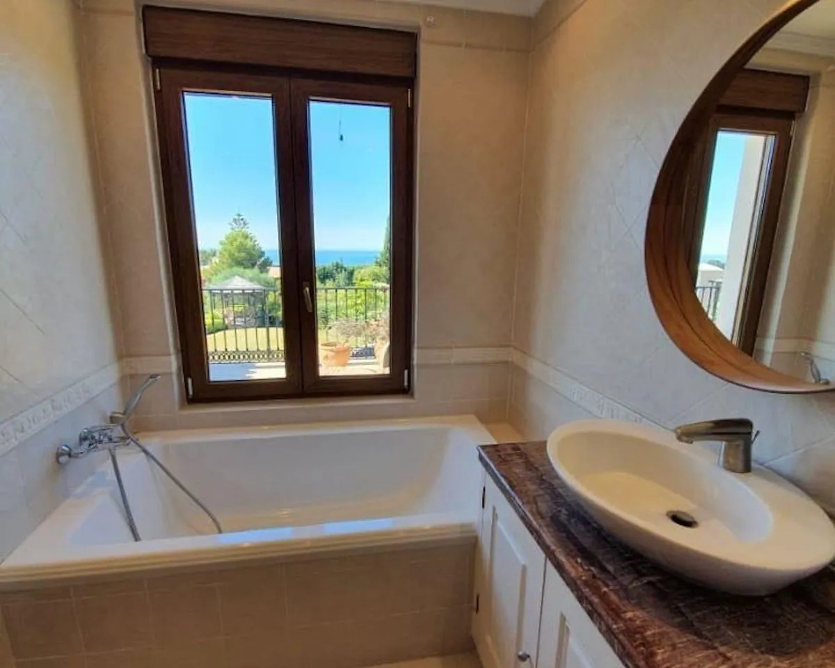 7200a40a-dda5-48f0-a1df-a8a2235ed155