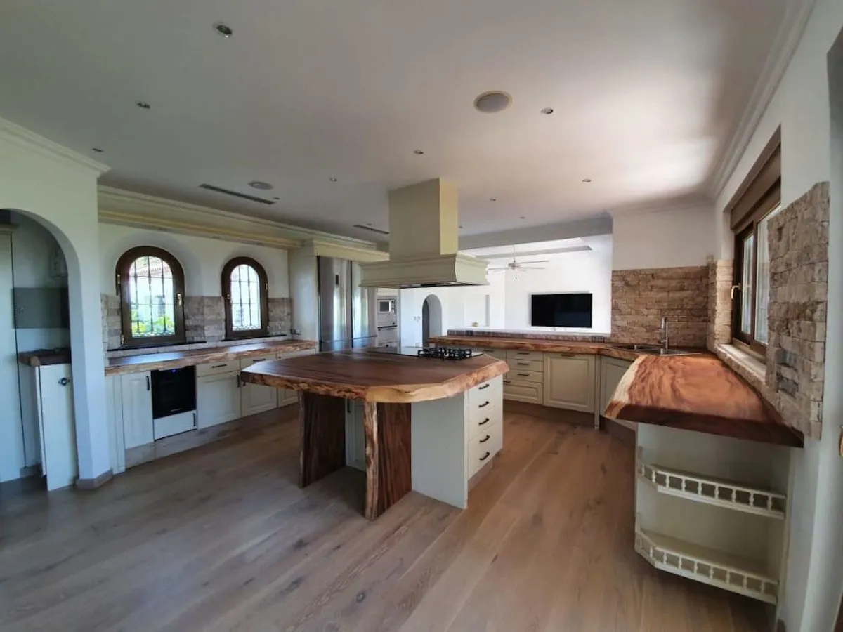 b9fa41a9-de5d-4934-a005-7e44c9ce4be1