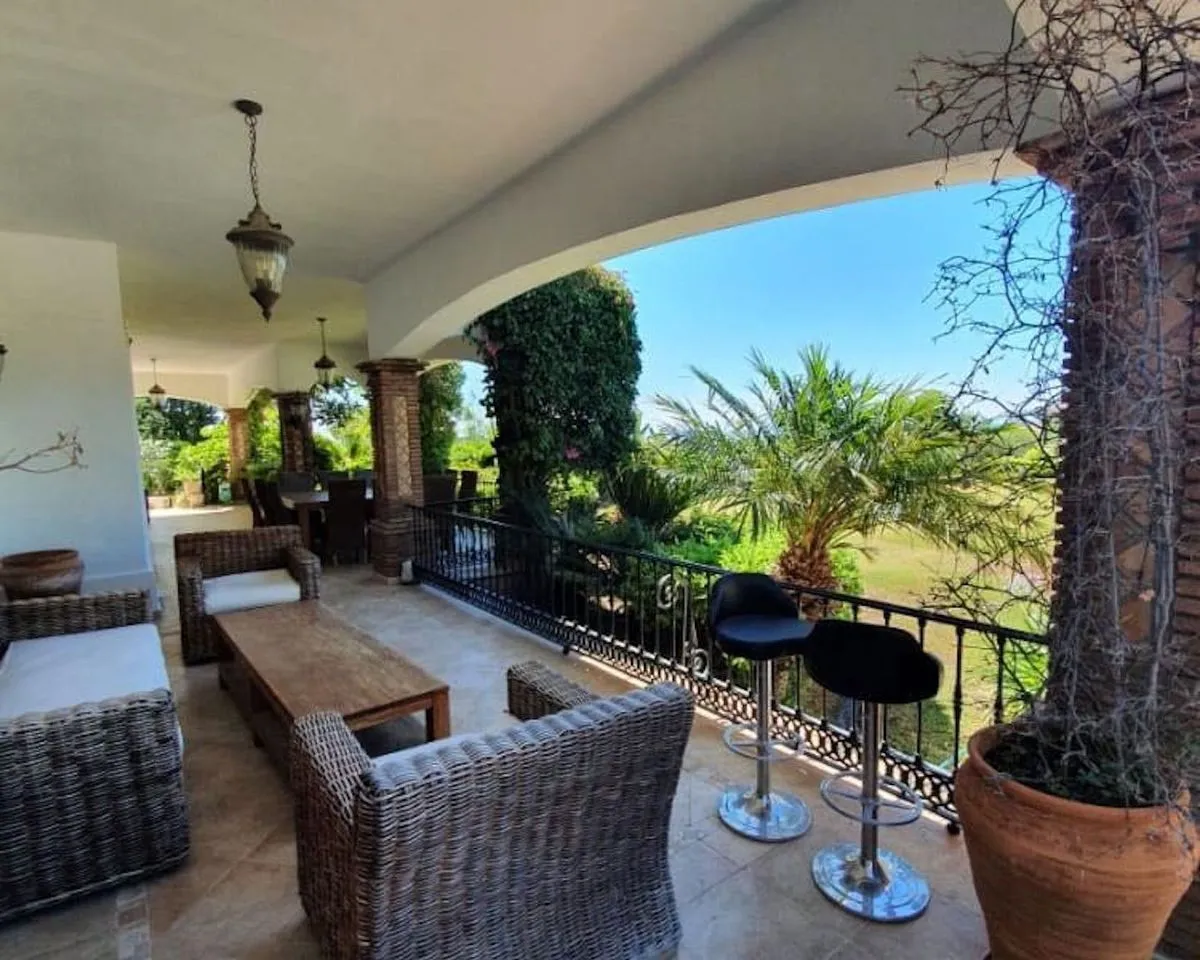 ff444e67-5fe8-48b3-bb68-a76b8b02639d