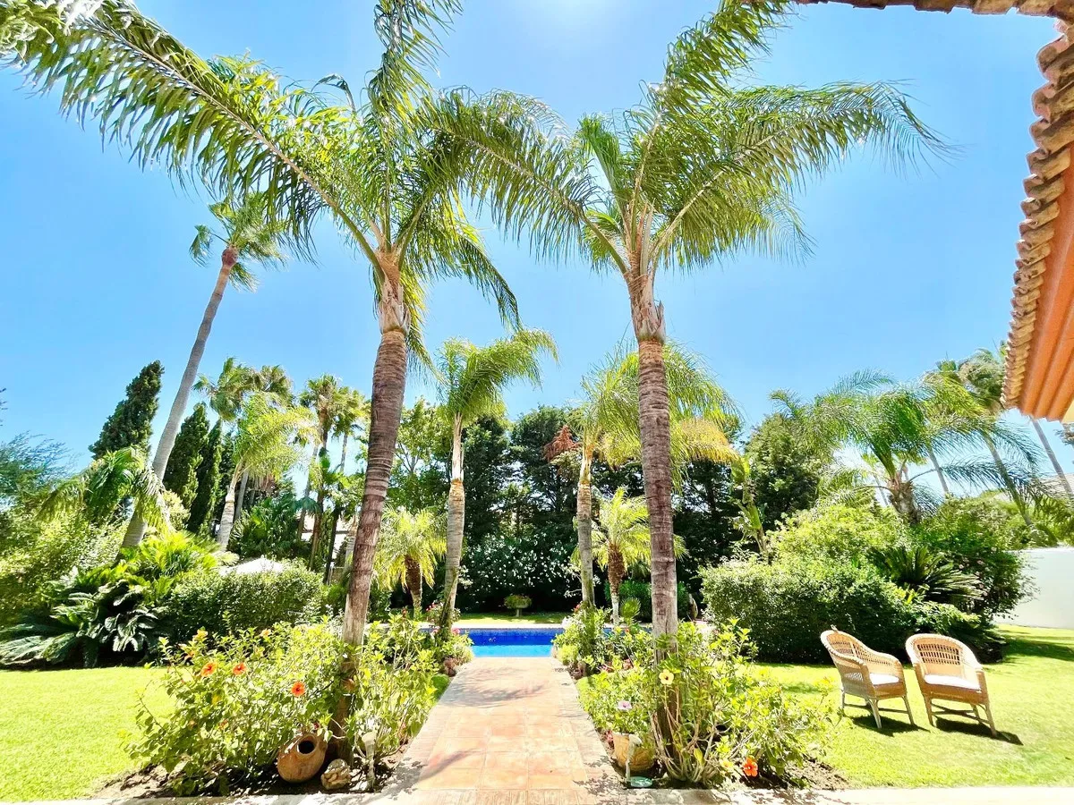 c5d1b39b-6238-4b77-b95b-1f8daf79d8eb