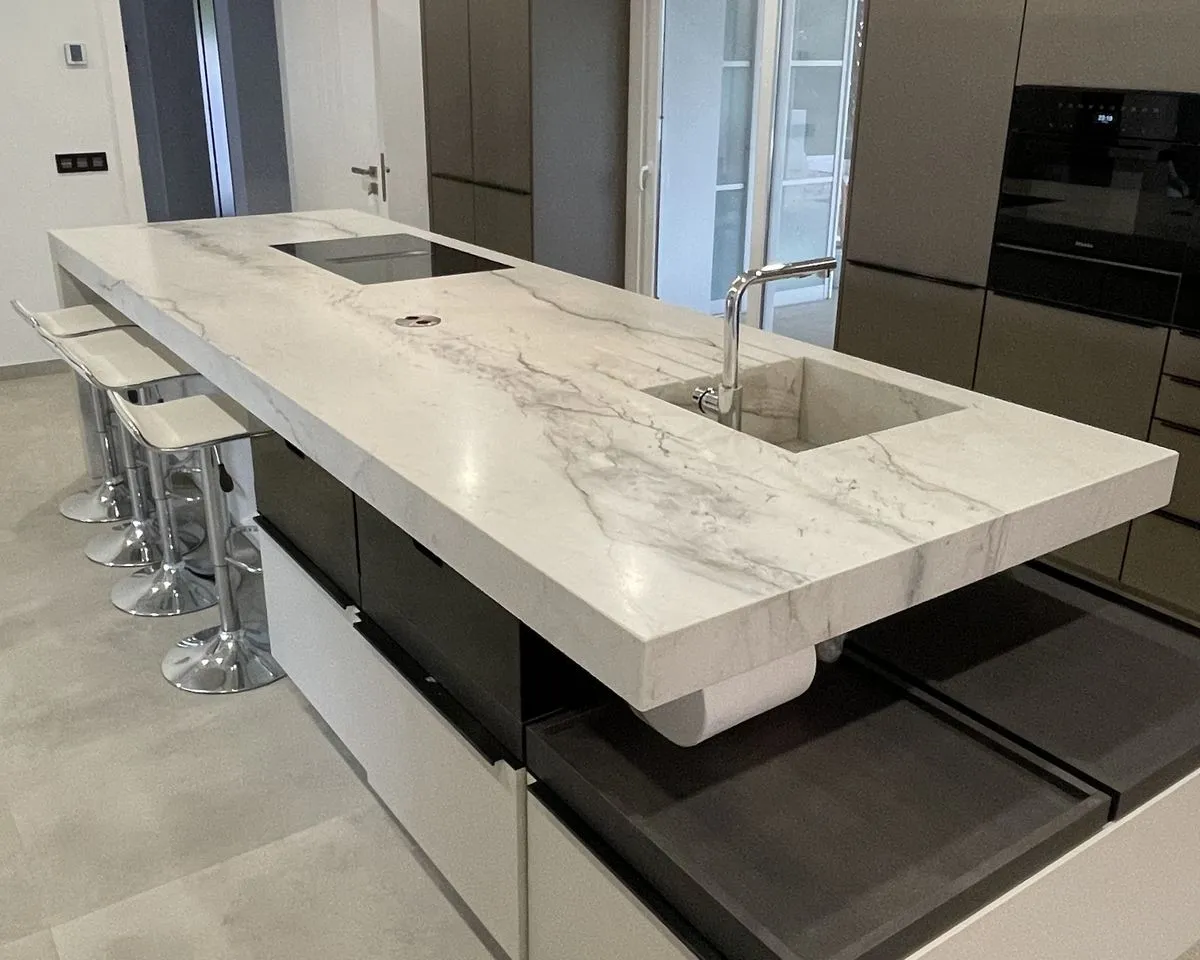 0f2c7cc2-1ed4-4c2c-b61c-ec281f48fdbc