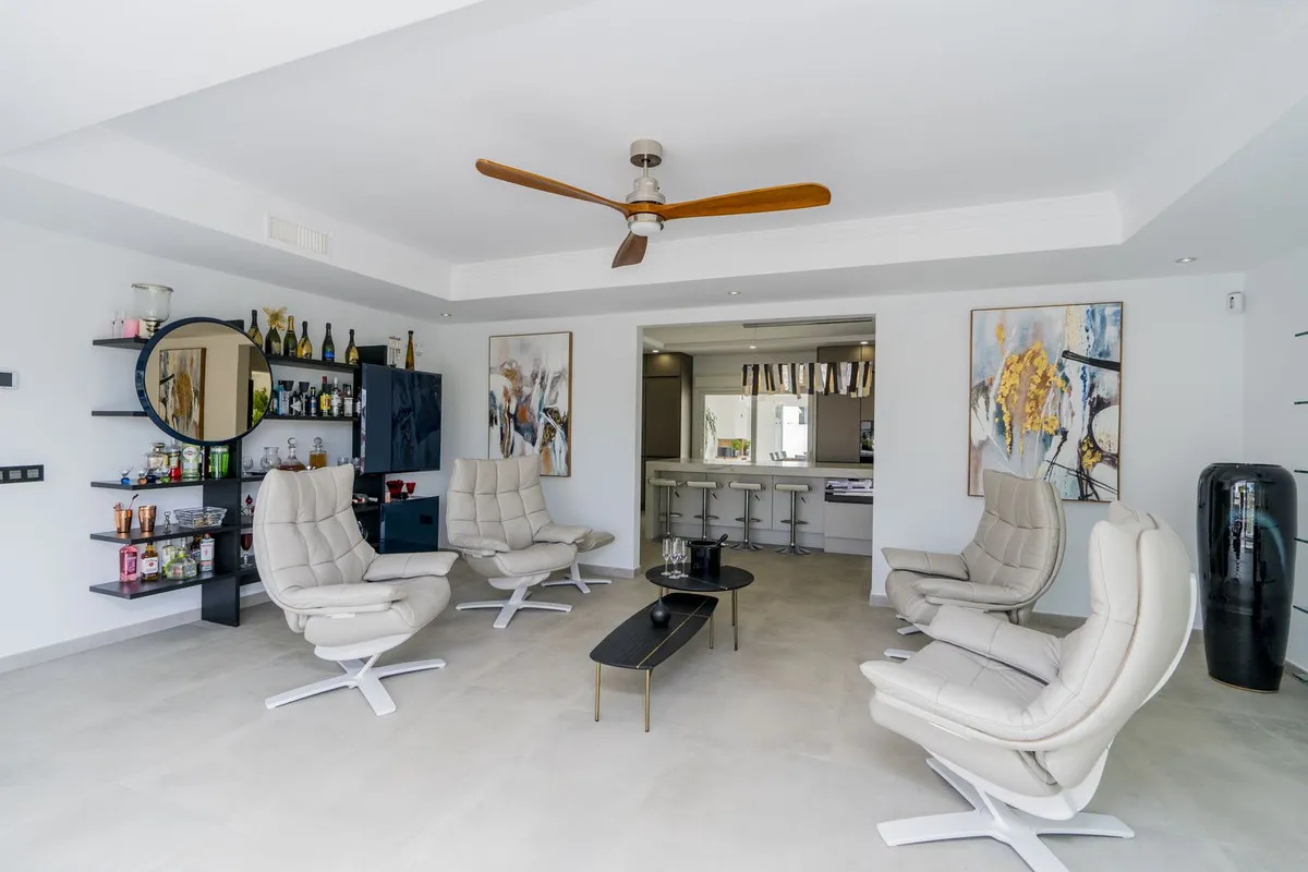 56f8b1bf-df65-4a58-8959-f86232d883b1