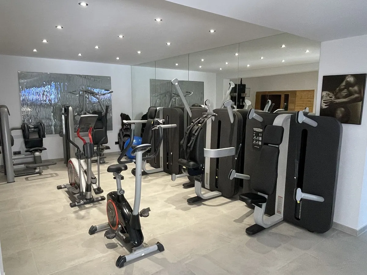 95e7c124-0f78-494e-a0e5-913aeae1128c