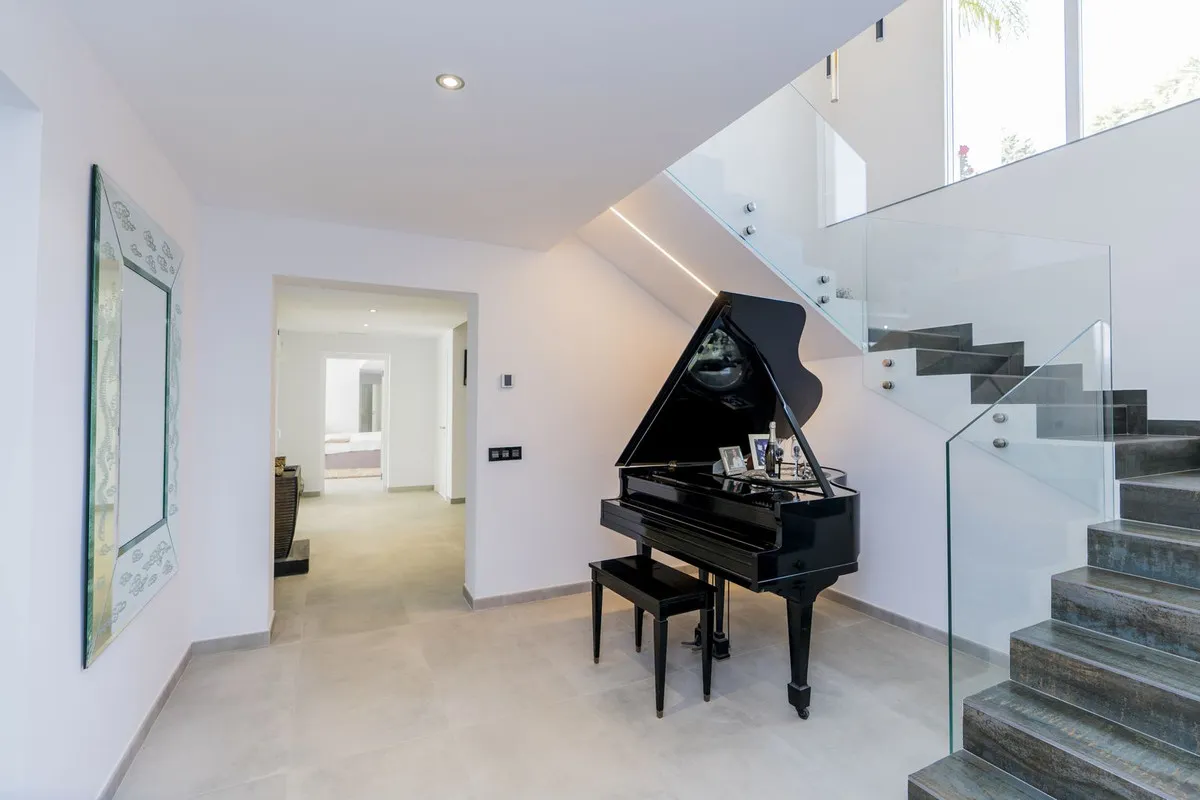 a3bc5fac-ab1e-43ee-8025-3528a51e33a0