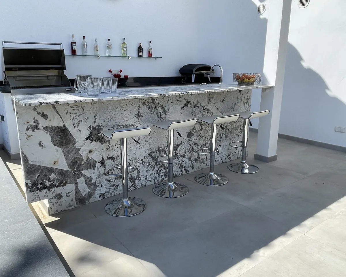 a63859a9-5a04-45ea-8dd7-b0f9947c54a2