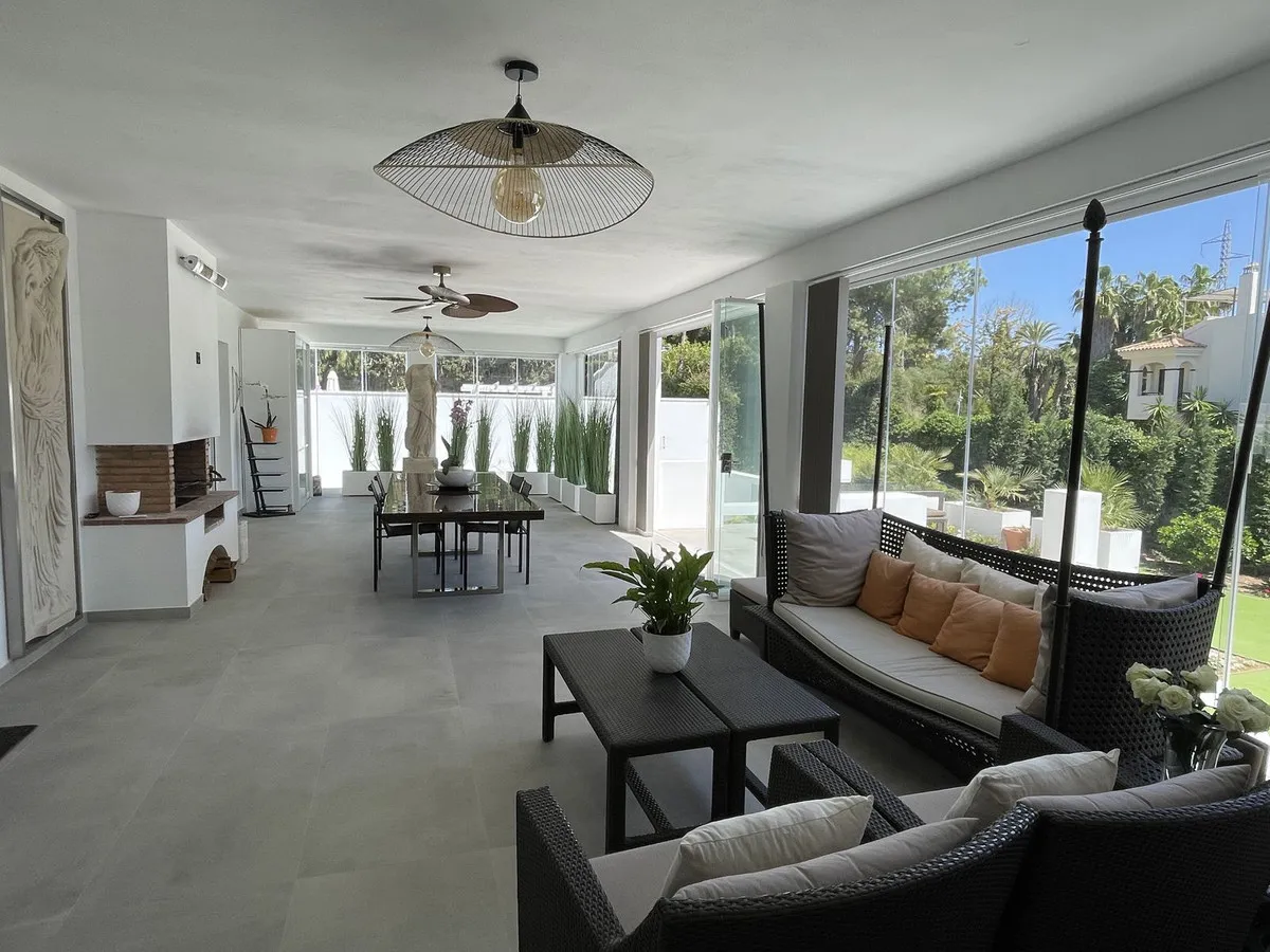 d78e2124-7cd7-41da-b35b-3c8324a74381