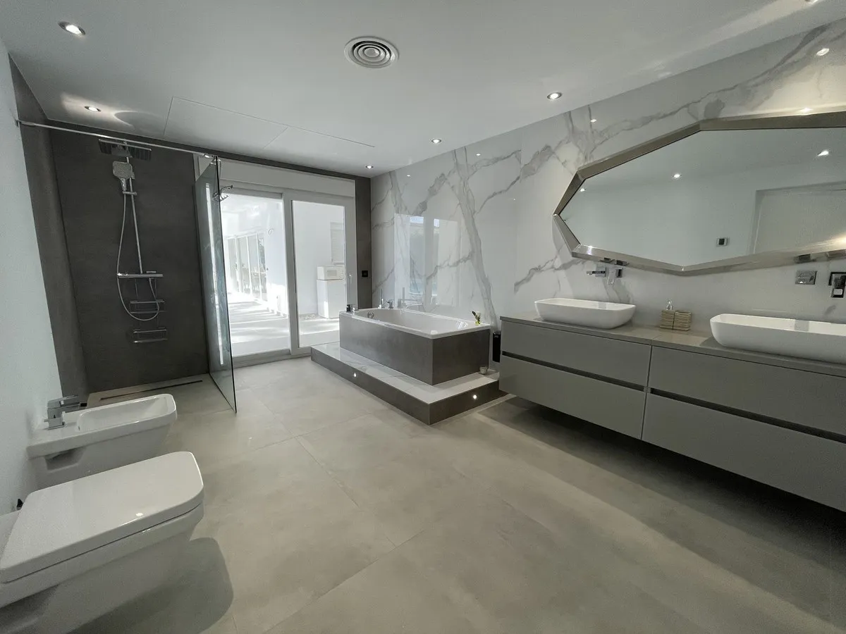 e5529e03-38de-40ce-b973-05e255ddf7bd